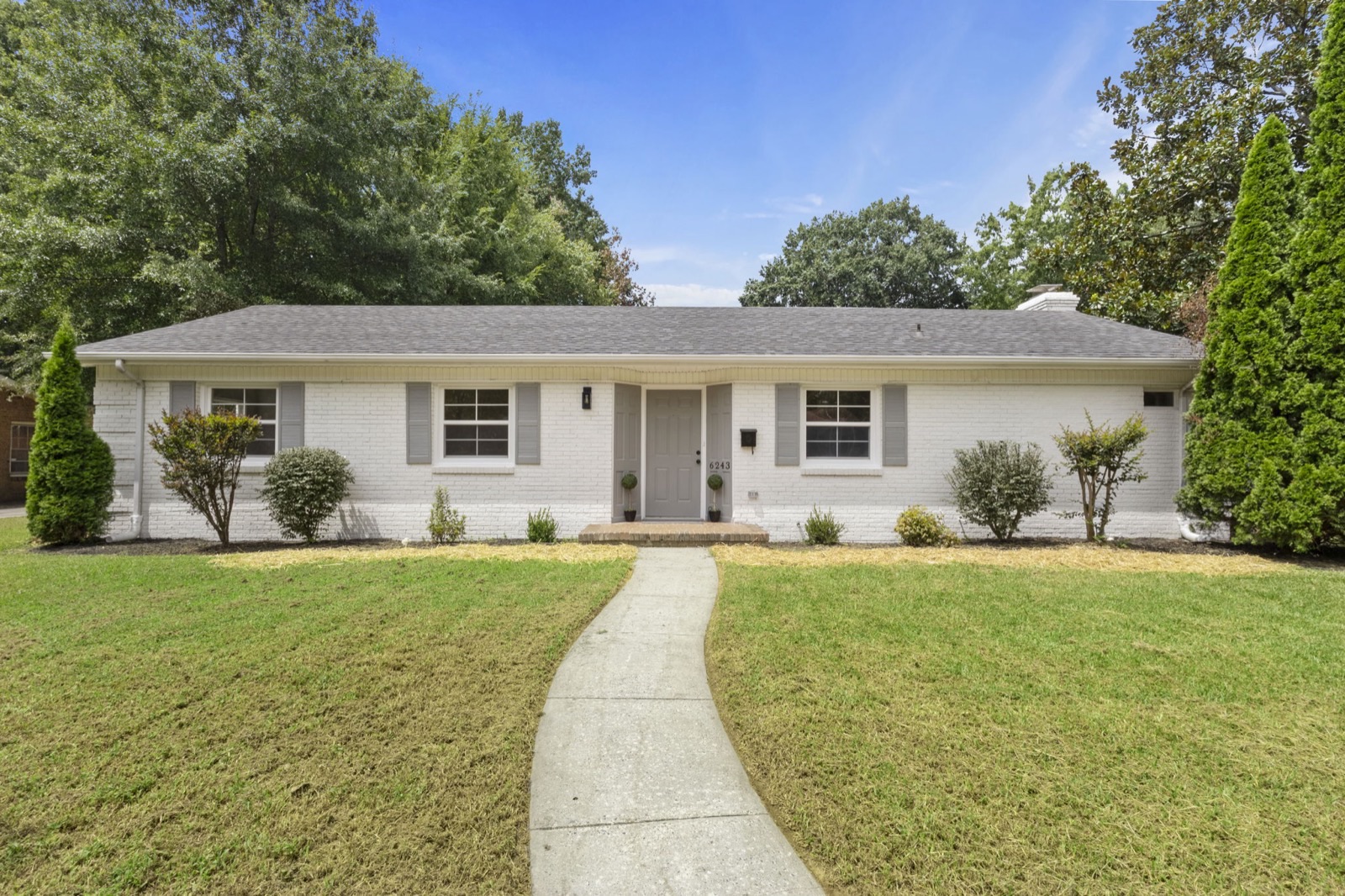 6243 Cove Creek Dr — exterior